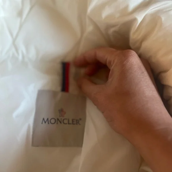 Moncler Ivory Quilted Jacket - Picture 2 of 12